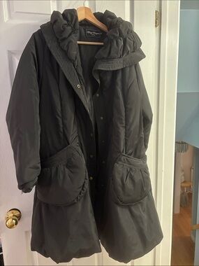 Lightweight Puffy Black Women's Coat with high collar